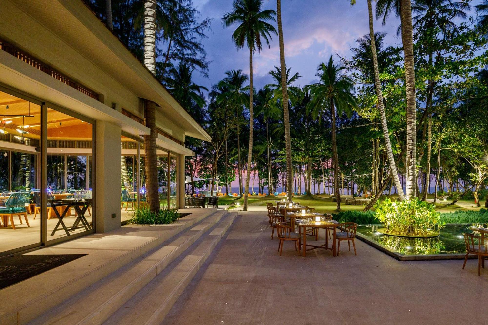 Avani Plus Khao Lak Resort Kültér fotó